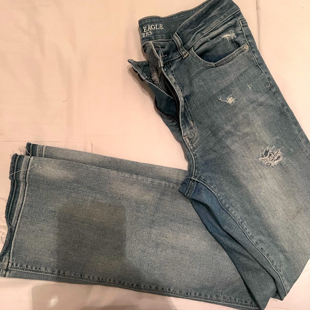 Women’s American Eagle jeans size 12. Super stretch. Boot cut.